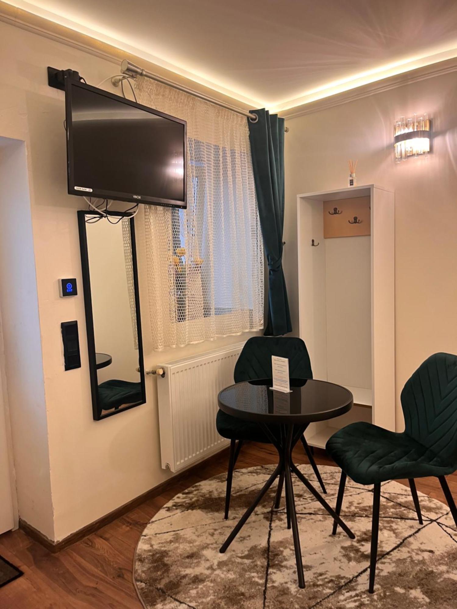 Urban Central Apartments Брашов Екстериор снимка
