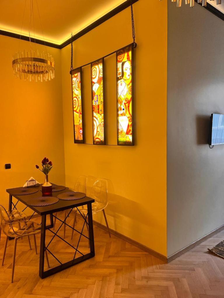 Urban Central Apartments Брашов Екстериор снимка
